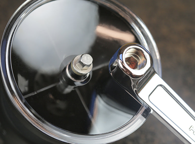 Hario Skerton Pro Hand-crank Coffee Mill, travel coffee brewing