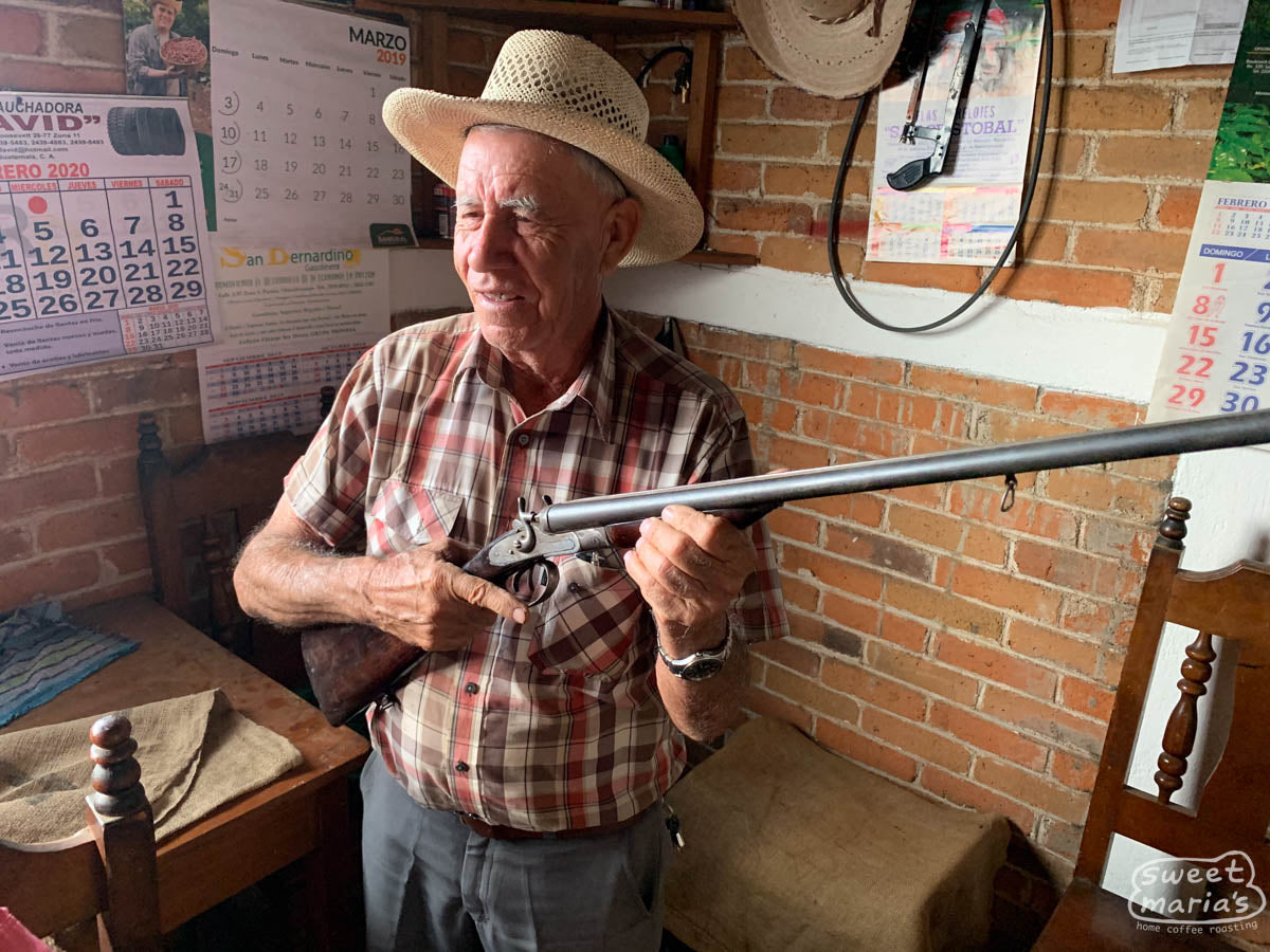 Farm manager Victor shows us the antique shotgun that came with the farm when the Benevente family bought La Florida 70 years ago.