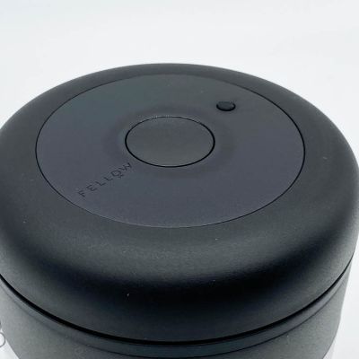 Atmos Vacuum Coffee Canister .7L -Black
