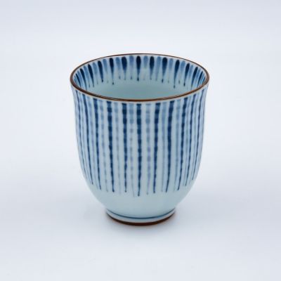The Blue Tokusa Cup features a striped Tokusa pattern with bronze accents.